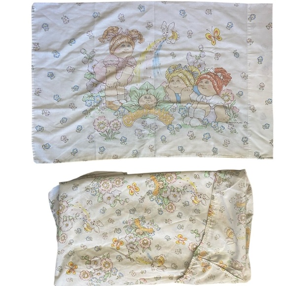 Floral Cartoon Character Bedding Set - Picture 2 of 7